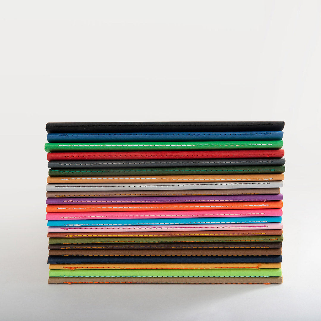 Libreta Colors Negro - SoftCover - 13.5 x 21cm